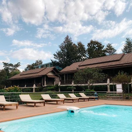 Phubachiang Golf & Resort Pakxé Exteriör bild
