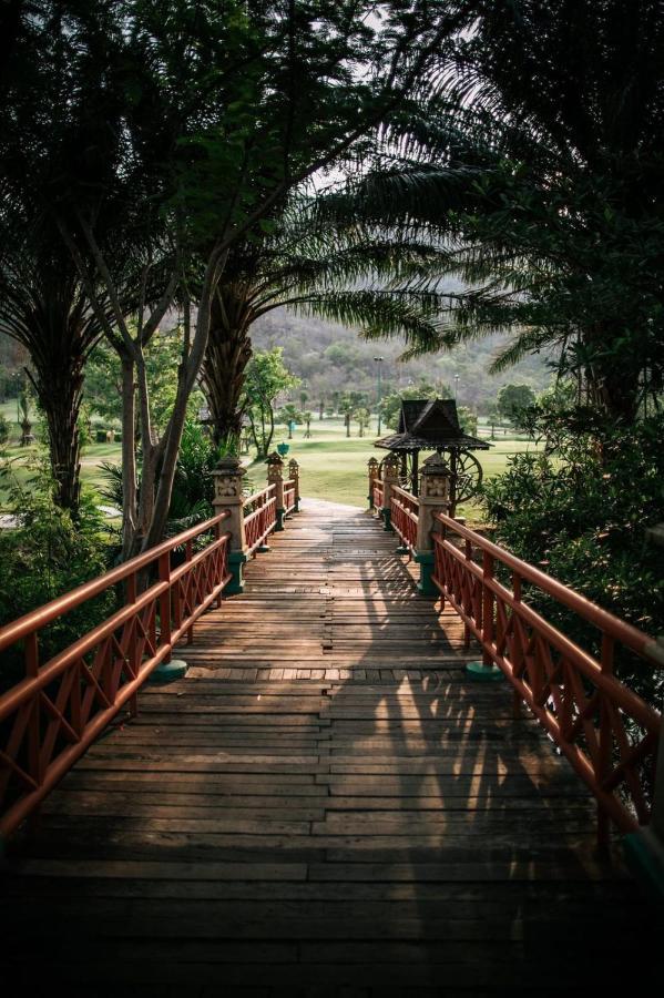 Phubachiang Golf & Resort Pakxé Exteriör bild