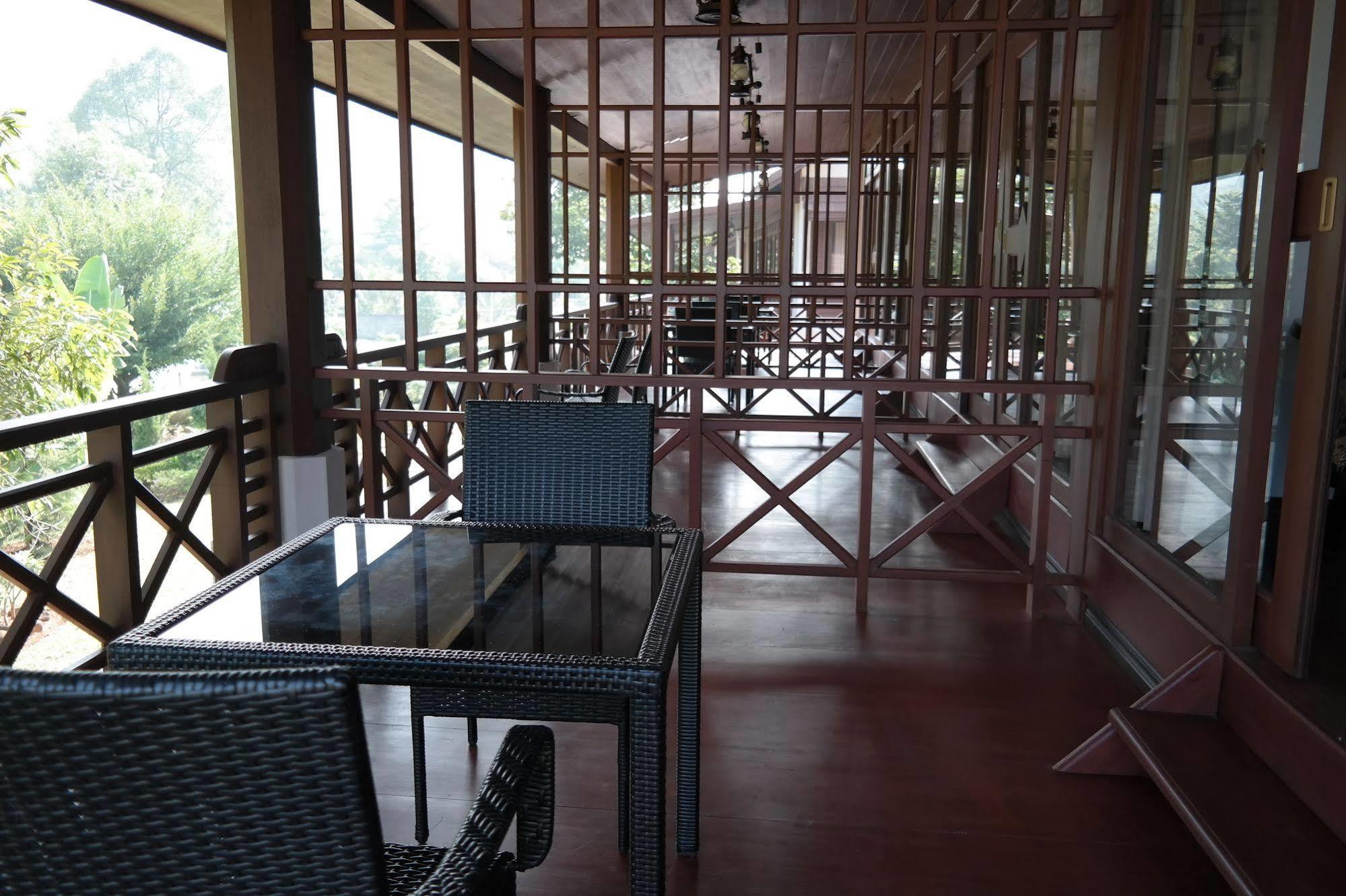 Phubachiang Golf & Resort Pakxé Exteriör bild