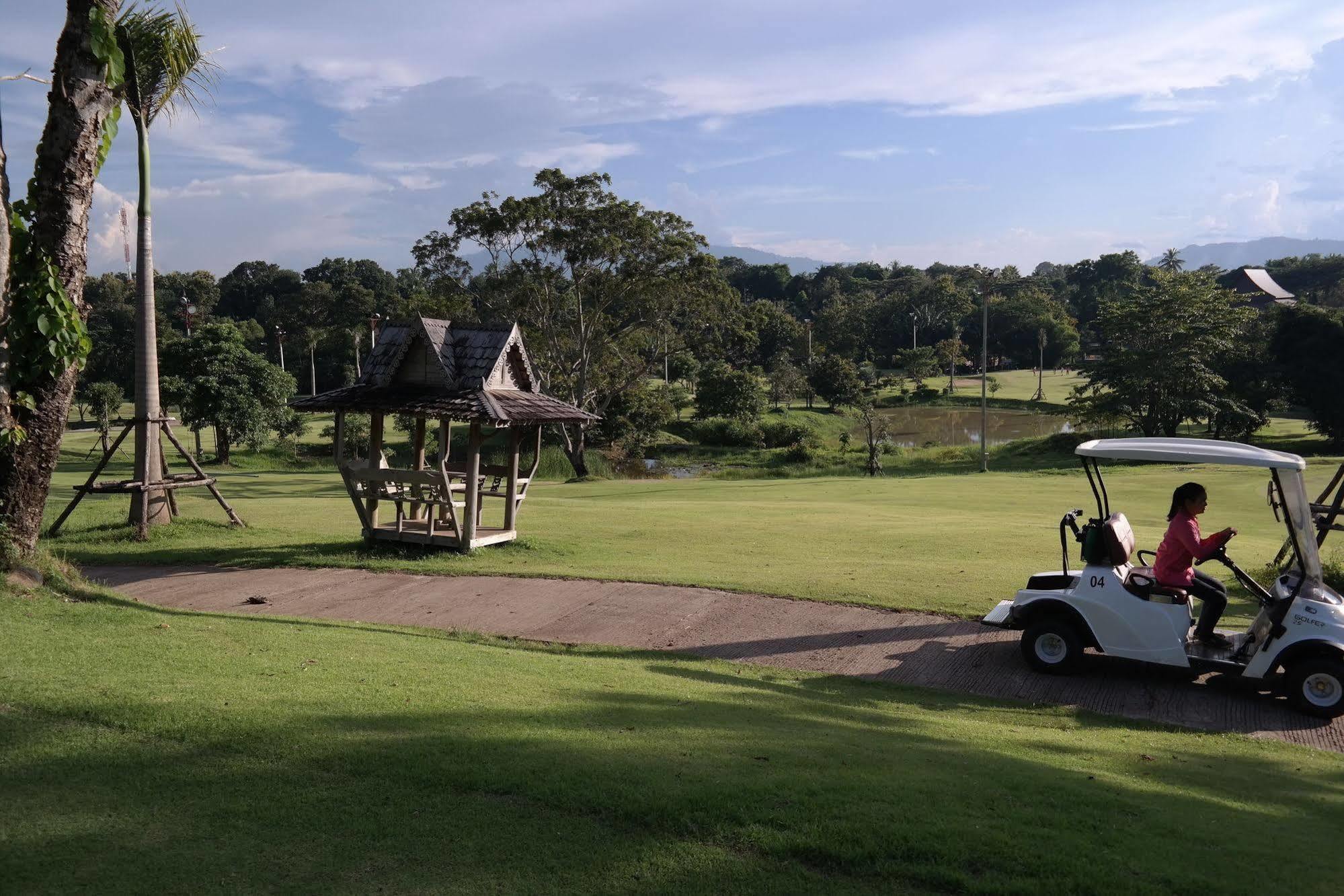 Phubachiang Golf & Resort Pakxé Exteriör bild